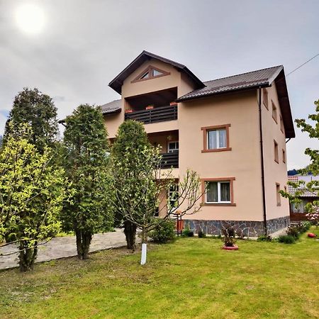 Hotel Casa Poiana Teiului Exteriér fotografie