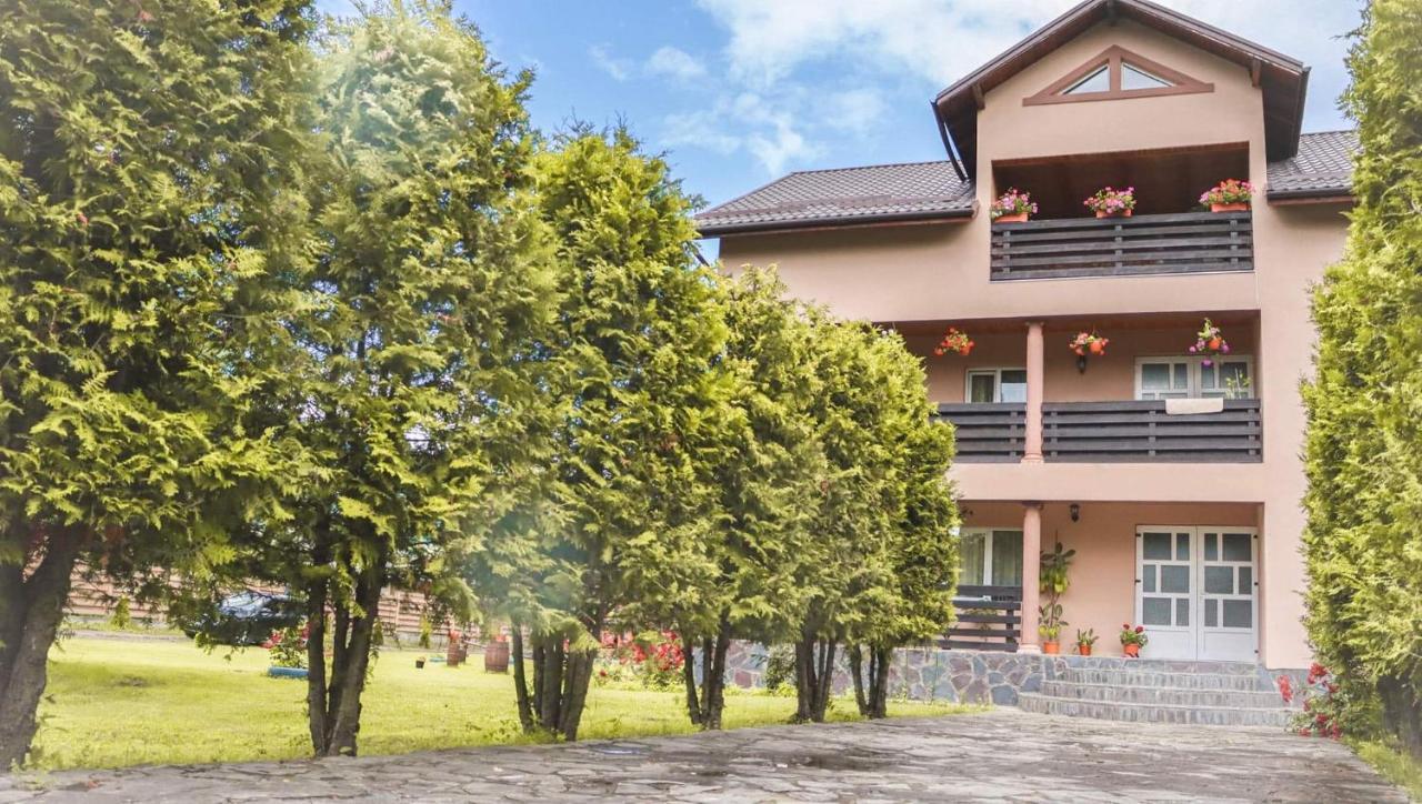 Hotel Casa Poiana Teiului Exteriér fotografie