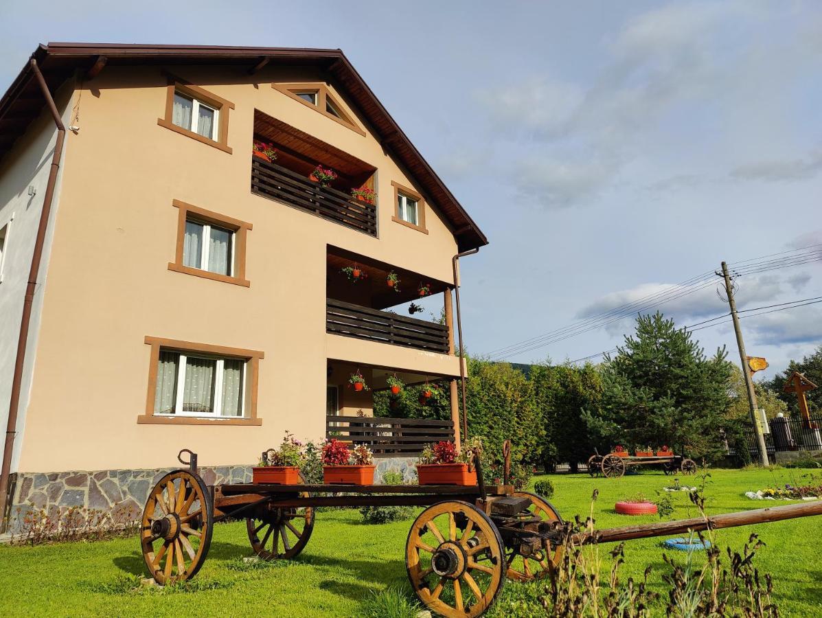 Hotel Casa Poiana Teiului Exteriér fotografie