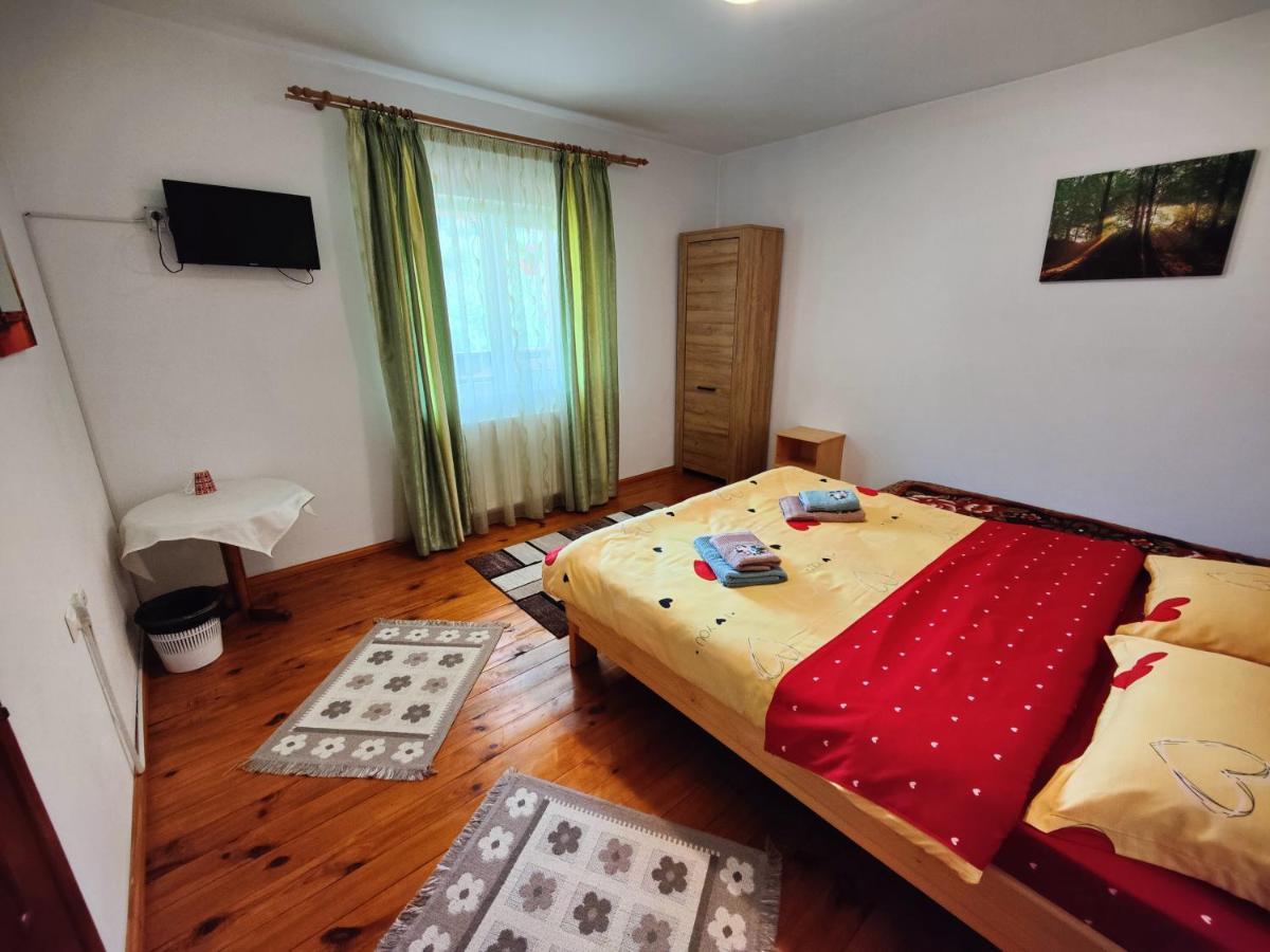 Hotel Casa Poiana Teiului Exteriér fotografie