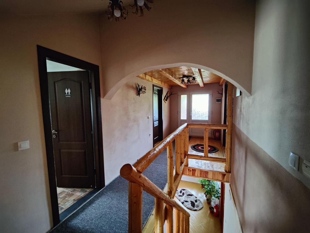 Hotel Casa Poiana Teiului Exteriér fotografie